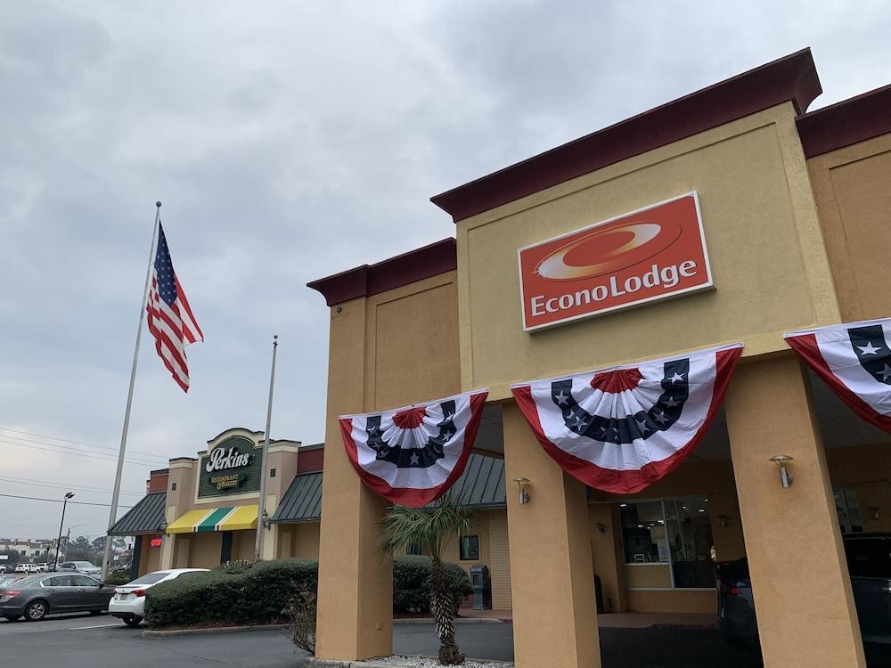 Econo Choice I 95 Savannah Gateway 24 Hour Fitness Center On Site Guest Laundry On Site Perkins Restaurant 3*