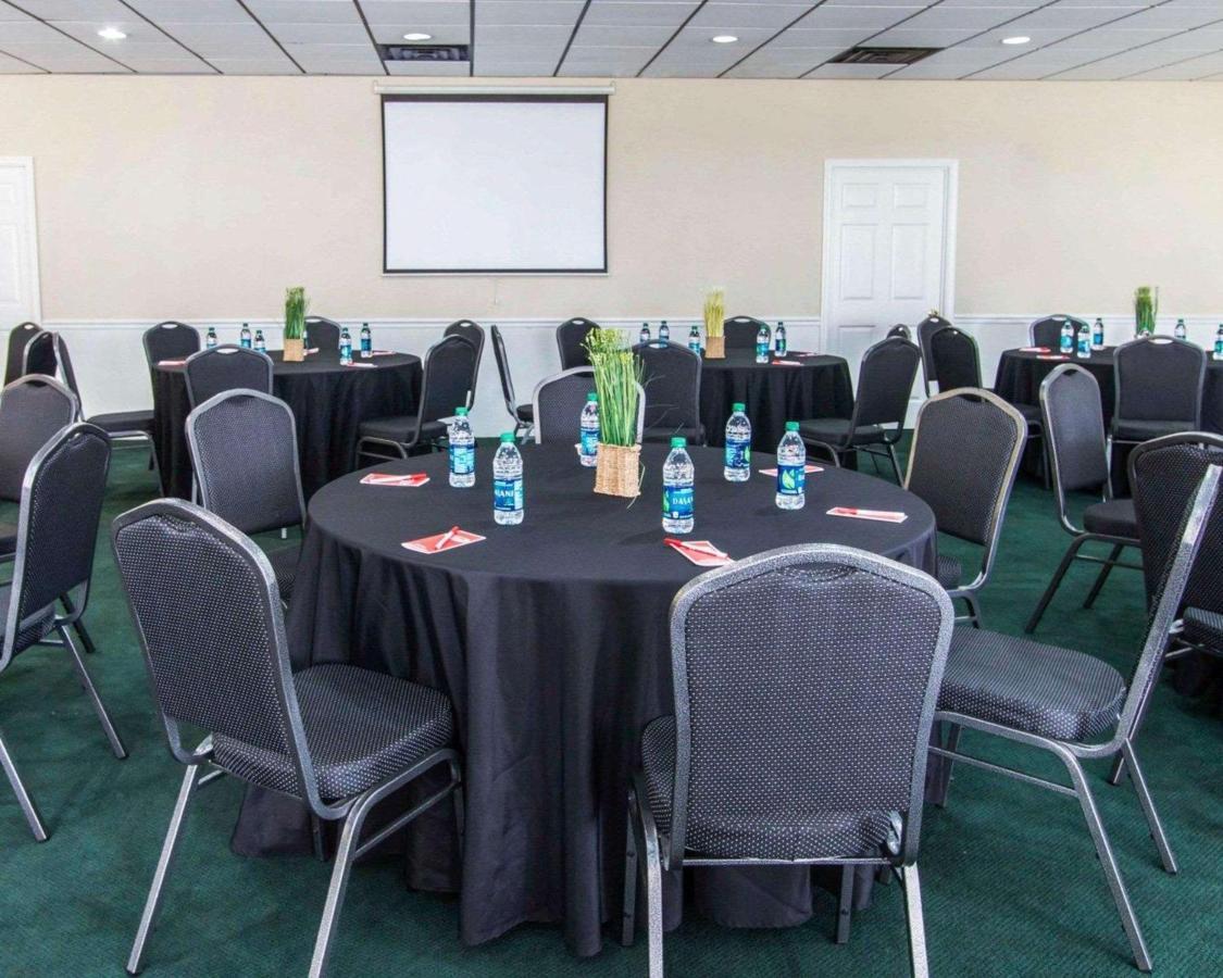 Econo Choice I-95 Savannah Gateway Hotel